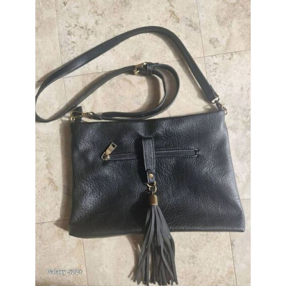 Jen & Co Classic Black Leather Crossbody Bag with Large Tassel